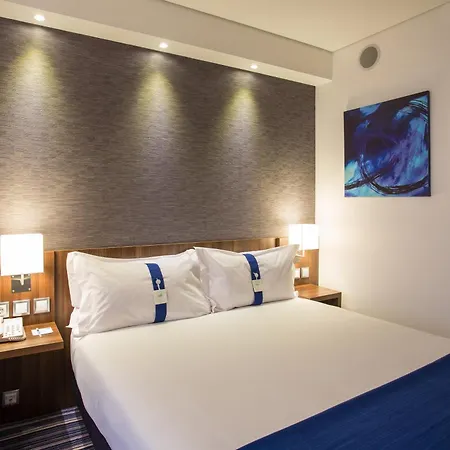 Express Lisbon Alfragide By Ihg מלון