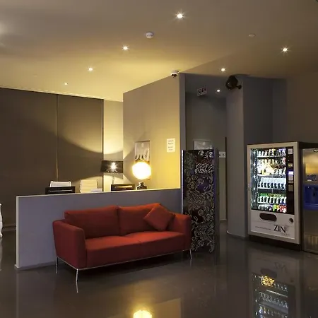 Express Lisbon Alfragide By Ihg מלון 3*