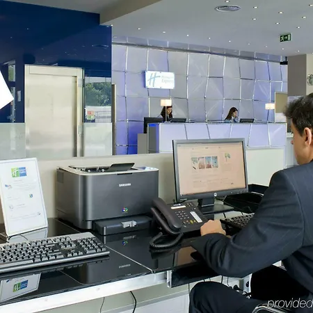 Express Lisbon Alfragide By Ihg 3*