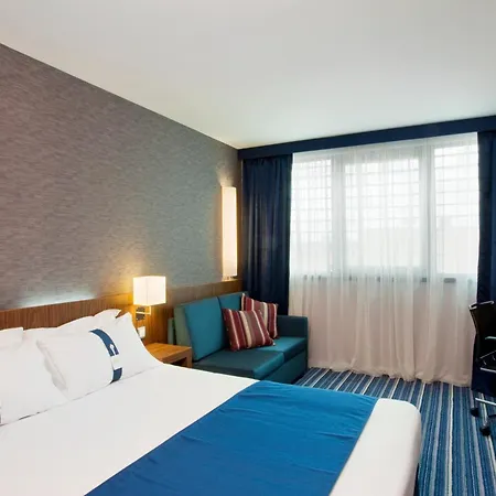 Express Lisbon Alfragide By Ihg Hotel Carnaxide