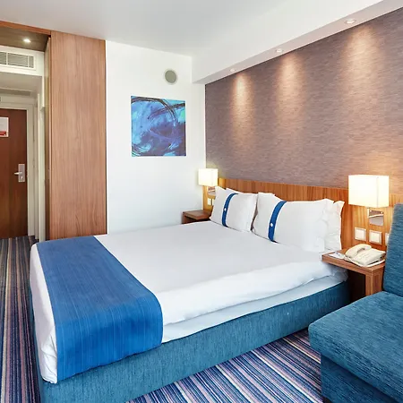 Express Lisbon Alfragide By Ihg Hotel Carnaxide