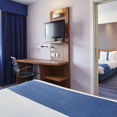 Hotell Express Lisbon Alfragide By Ihg 3*