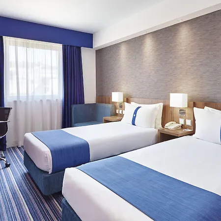 Express Lisbon Alfragide By Ihg Hotel Carnaxide