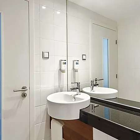 Express Lisbon Alfragide By Ihg 3*