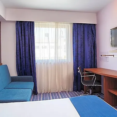 Express Lisbon Alfragide By Ihg