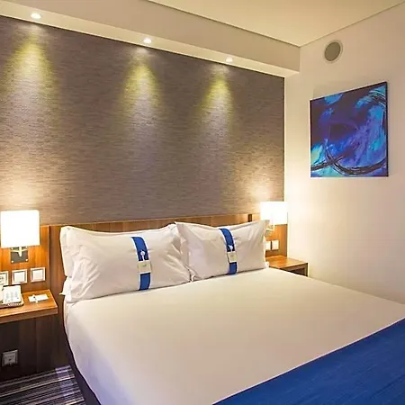 Express Lisbon Alfragide By Ihg 3* 카르낙시데