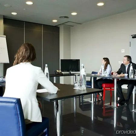 Express Lisbon Alfragide By Ihg