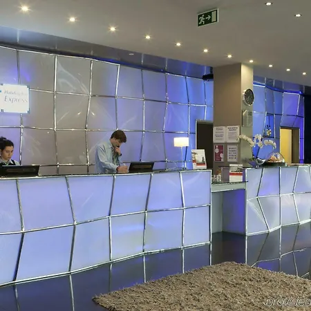 Express Lisbon Alfragide By Ihg Hotel 3*