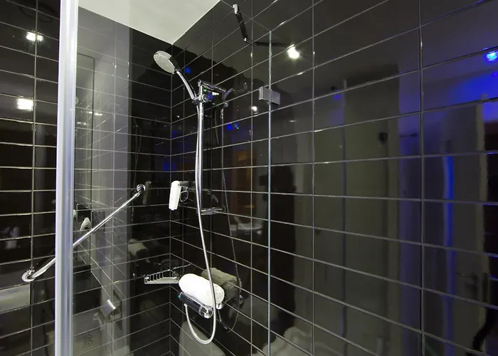 Hotel Express Lisbon Alfragide By Ihg 3*