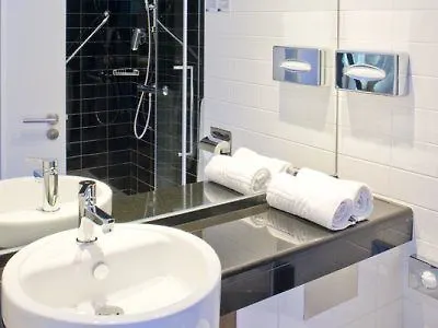 Hotel Express Lisbon Alfragide By Ihg 3*